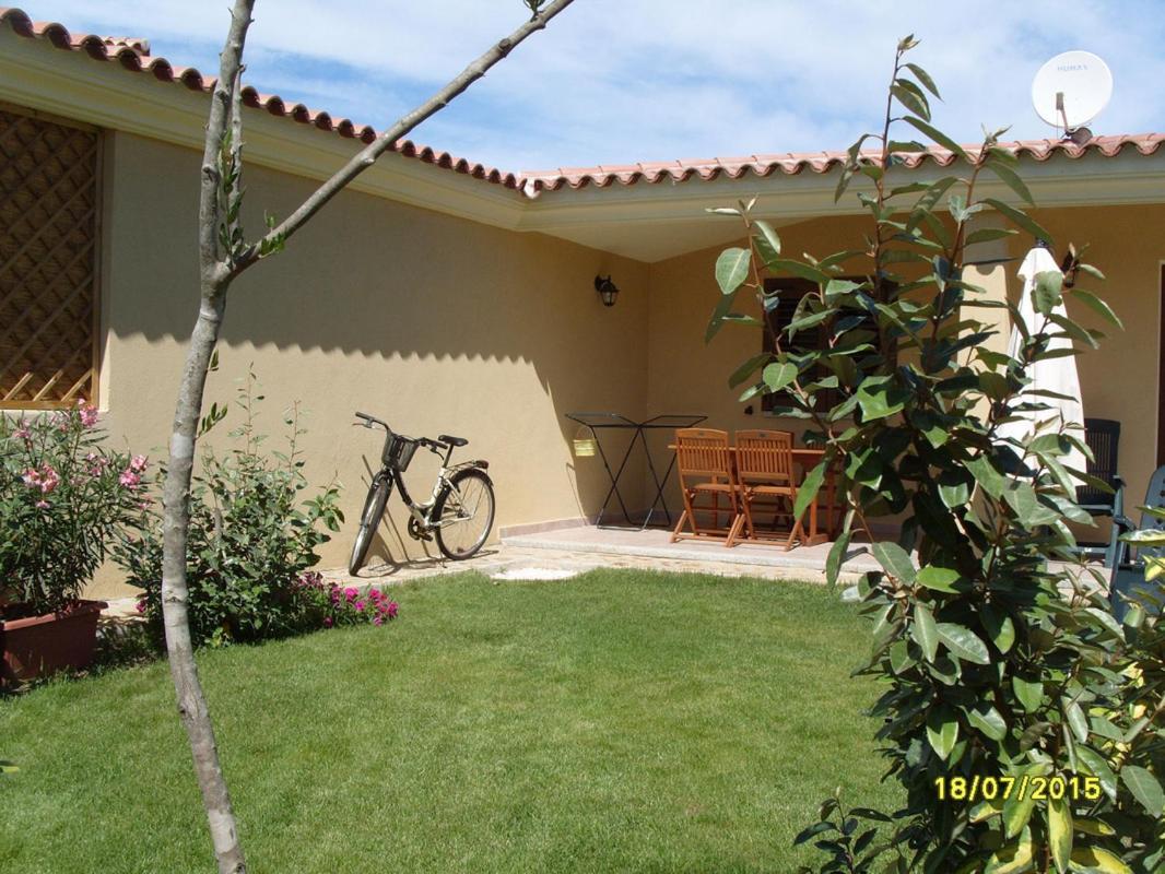 Casadelfaro Con Giardino A Pittulongu 600Metri Dalla Spiaggia Olbia Kültér fotó