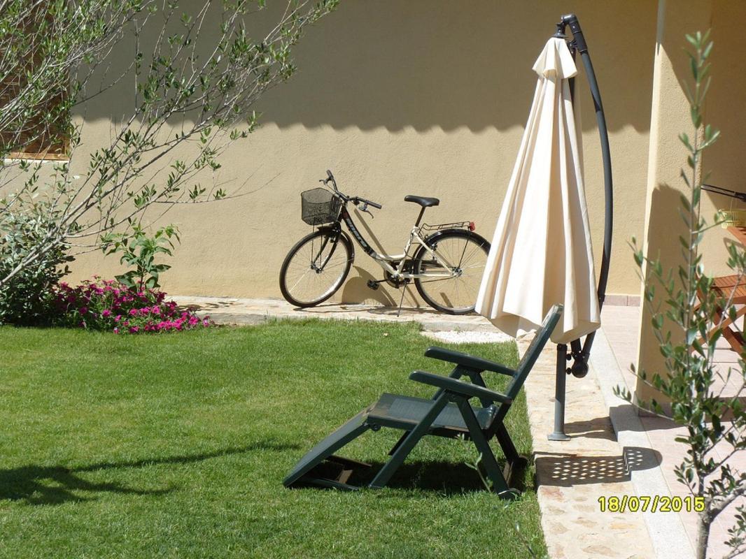 Casadelfaro Con Giardino A Pittulongu 600Metri Dalla Spiaggia Olbia Kültér fotó